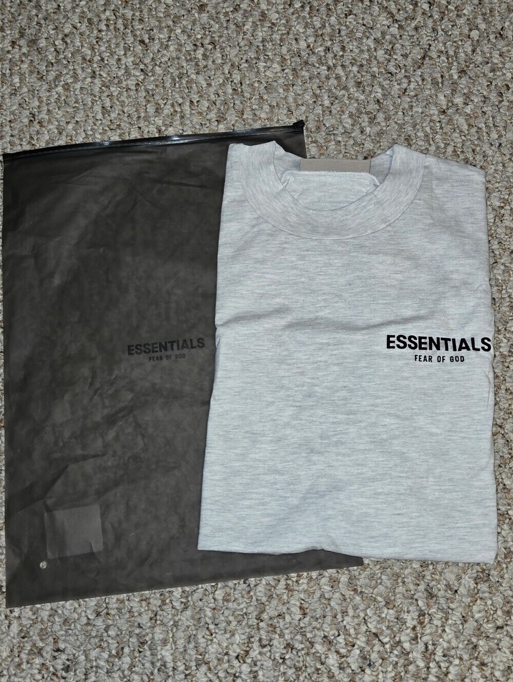 NWT Authentic Fear of God Essentials Classic Tee Light Oatmeal Men's Size Large